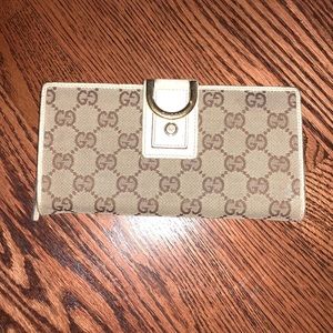Gucci wallet